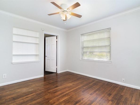 910  Reverchon Drive , Dallas Texas 75211