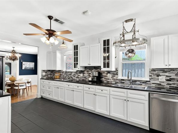 5222  Bradford Drive , Dallas Texas 75235