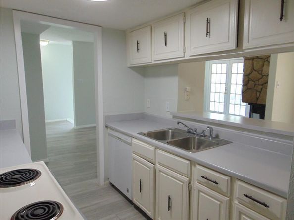 8560  Park Lane  50, Dallas Texas 75231