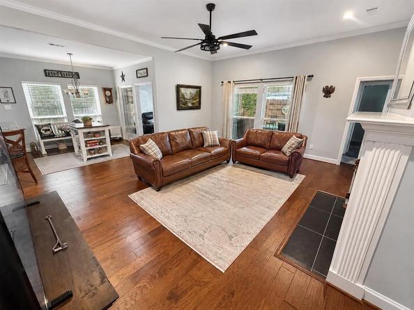 4803  Calmont Avenue , Fort Worth Texas 76107