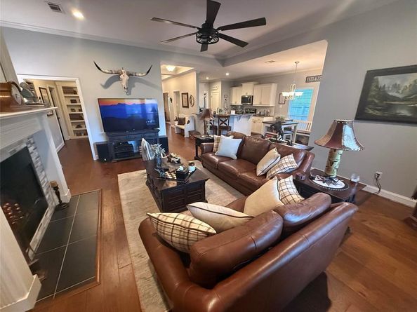 4803  Calmont Avenue , Fort Worth Texas 76107