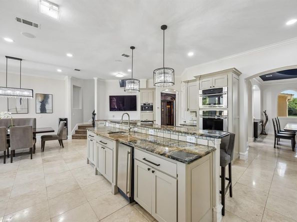 1032  Bentwater Parkway , Grand Prairie Texas 75104