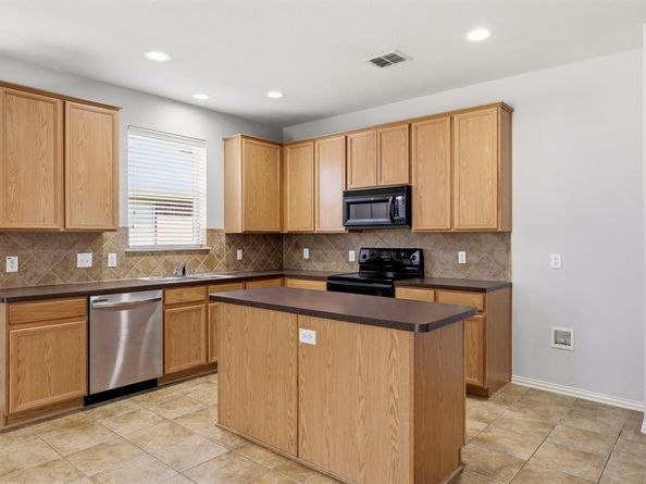 2929  Tangleglen Drive , Rockwall Texas 75032