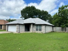 10212  Little Fox Court , Fort Worth Texas 76108