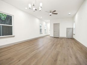 2422  Starks Avenue , Dallas Texas 75215