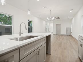 2422  Starks Avenue , Dallas Texas 75215