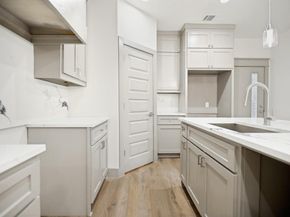2422  Starks Avenue , Dallas Texas 75215