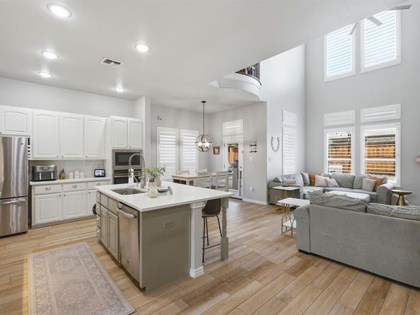 10112  Waterstone Way , McKinney Texas 75072