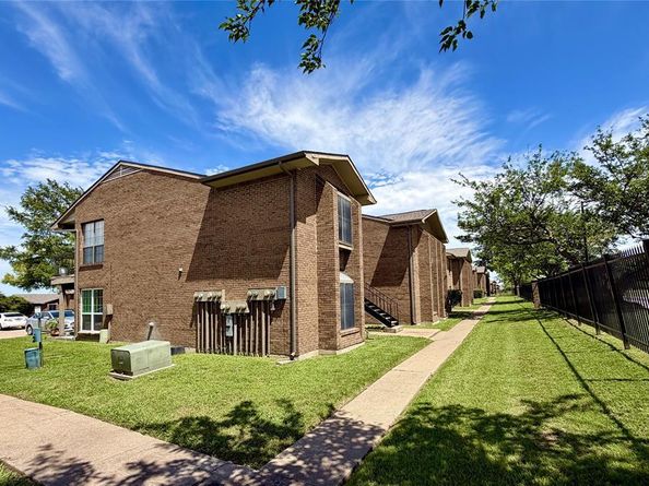 4460  Chaha Road  101, Garland Texas 75043