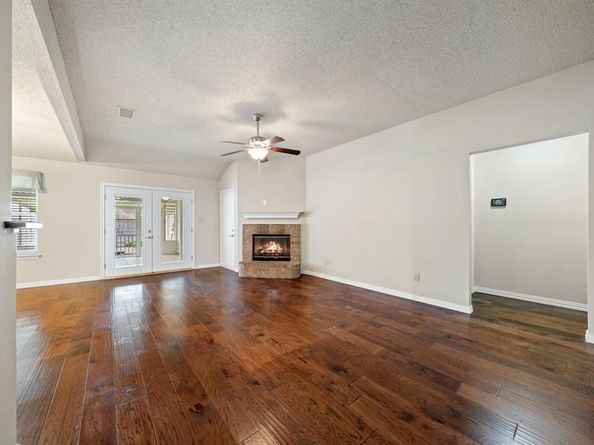 2124  Emerald Oaks  , Mesquite Texas 75181
