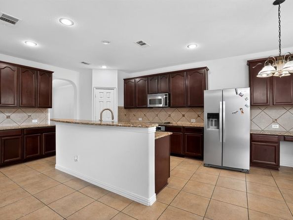 1426  Levee Lane , Cedar Hill Texas 75104