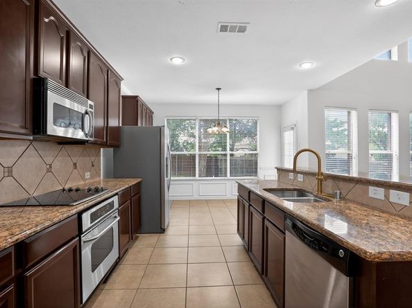 1426  Levee Lane , Cedar Hill Texas 75104