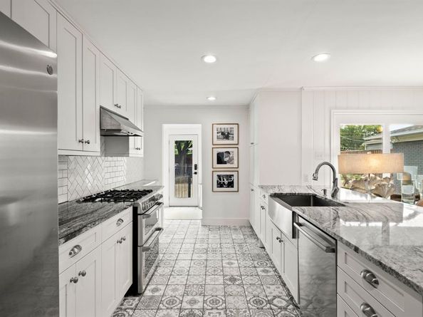 3537  Townsend Drive , Dallas Texas 75229