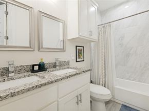 1718  Gallagher Street , Dallas Texas 75212