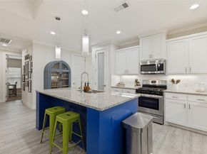 1718  Gallagher Street , Dallas Texas 75212