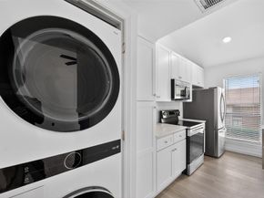 7522  Holly Hill Drive  8, Dallas Texas 75231