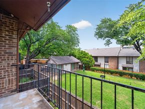 7522  Holly Hill Drive  8, Dallas Texas 75231