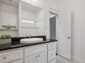 1820  Washington Avenue , Fort Worth Texas 76110