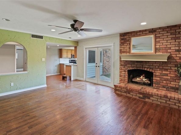 1113  Mossvine Drive , Plano Texas 75023