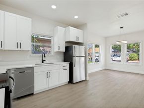 2834  Tanner Street , Dallas Texas 75215