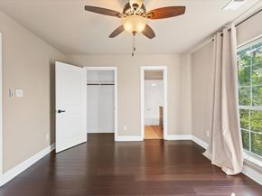 4007  Brownstone Court , Dallas Texas 75204