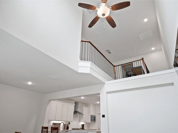 536  Ballustrade Drive , Irving Texas 75039