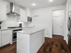 536  Ballustrade Drive , Irving Texas 75039