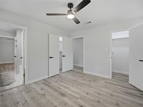 1013  Tanglewood Lane , Arlington Texas 76012