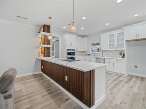 1013  Tanglewood Lane , Arlington Texas 76012