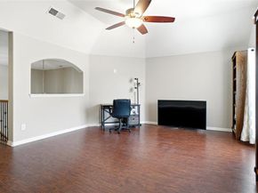316  Vickery Way , Denton Texas 76210