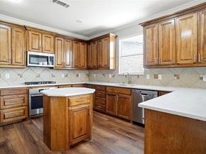316  Vickery Way , Denton Texas 76210