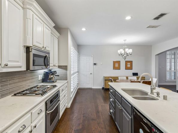 7109  New Bury Court , Rowlett Texas 75089