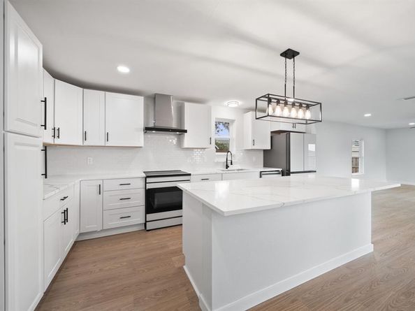 2118  Lamont Drive , Garland Texas 75040