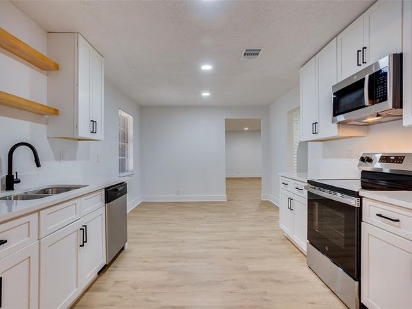 1614  Dakota Drive , Garland Texas 75043