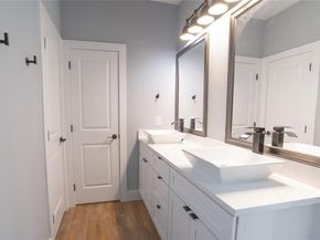 4936  Chapman Street , Fort Worth Texas 76105