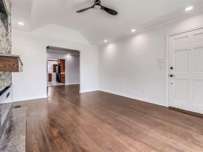 5106  Stoneleigh Avenue , Dallas Texas 75235