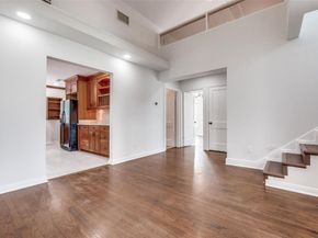 5106  Stoneleigh Avenue , Dallas Texas 75235