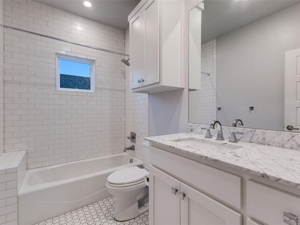 8538  San Pedro Parkway , Dallas Texas 75218