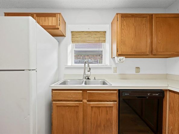 1528  Lincolnshire Way , Fort Worth Texas 76134