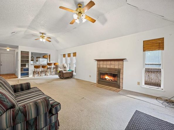 1528  Lincolnshire Way , Fort Worth Texas 76134