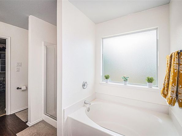 9600  Fox Hill Drive , Fort Worth Texas 76131