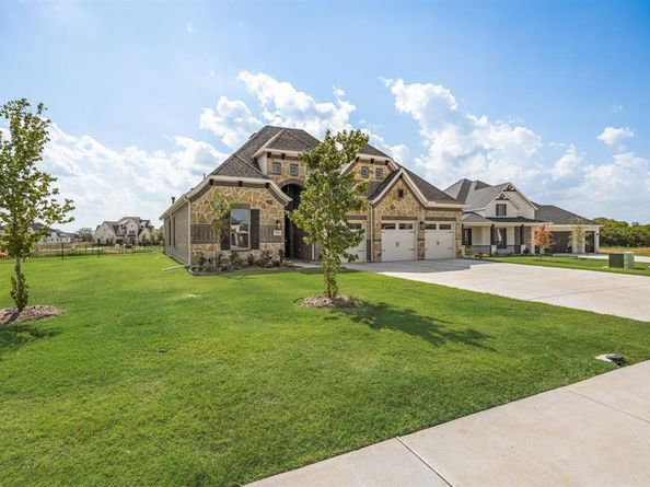 303  Big Antler Court , Heath Texas 75032