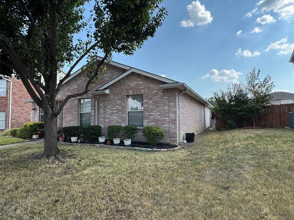 4372  Onyx Drive , Carrollton Texas 75010