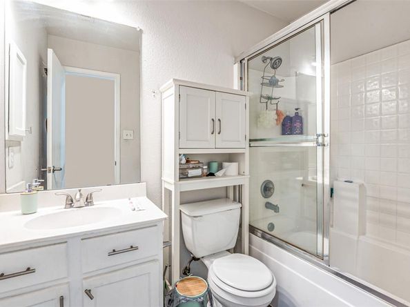 4372  Onyx Drive , Carrollton Texas 75010