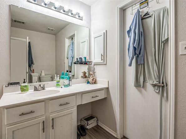 4372  Onyx Drive , Carrollton Texas 75010