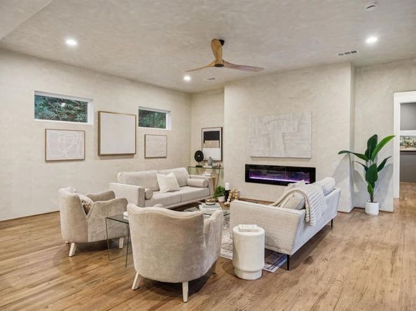 3106 W Jefferson Boulevard , Dallas Texas 75211