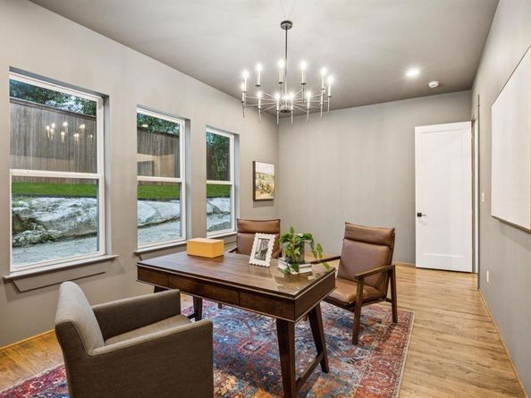 3106 W Jefferson Boulevard , Dallas Texas 75211