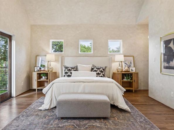 3106 W Jefferson Boulevard , Dallas Texas 75211