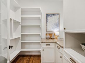 3106 W Jefferson Boulevard , Dallas Texas 75211