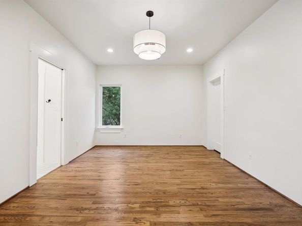 3106 W Jefferson Boulevard , Dallas Texas 75211